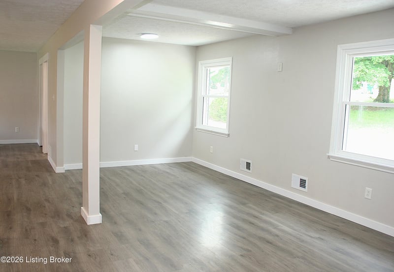 424 Old Mill Stream Ln, Shepherdsville, KY 40165