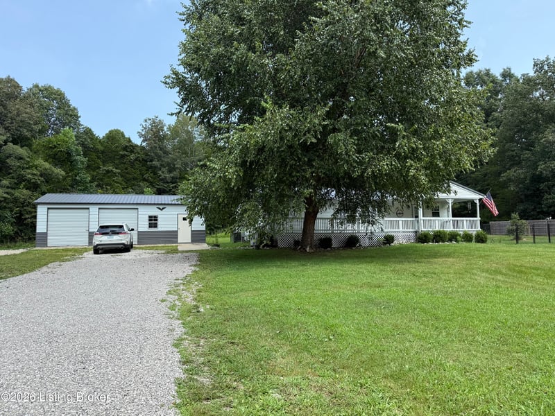 425 Starwood Rd, Brandenburg, KY 40108