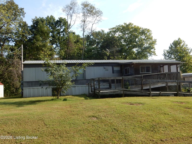 426 Tuts Rd, Shepherdsville, KY 40165