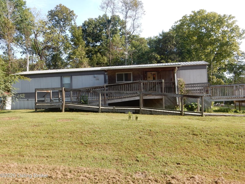 426 Tuts Rd, Shepherdsville, KY 40165