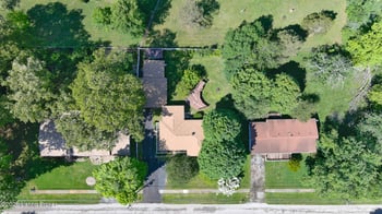 427 S Deepwood Dr, Radcliff, KY 40160