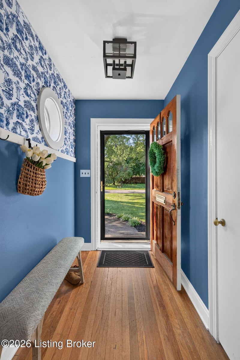 4302 Alton Rd, Louisville, KY 40207
