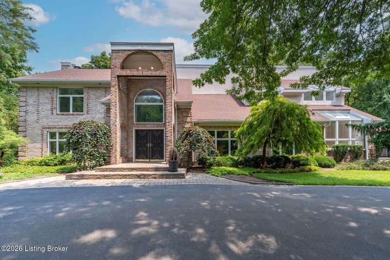 4303 Twin Elms Ct, Louisville, KY 40241