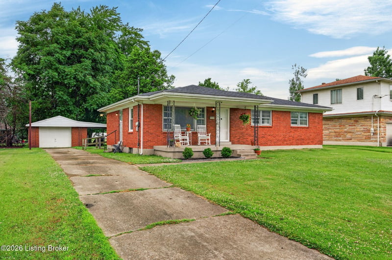 4304 Bayberry Dr, Louisville, KY 40216