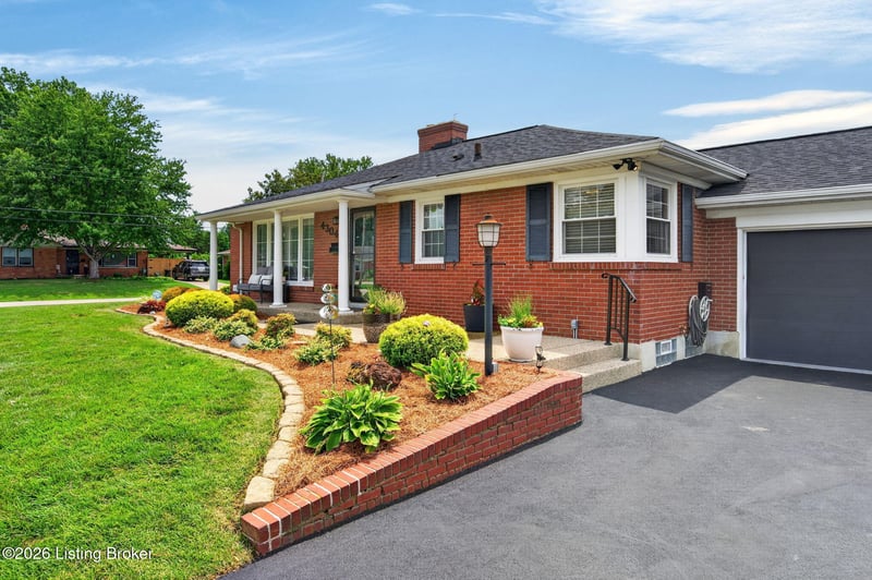 4304 Michael Way, Louisville, KY 40220