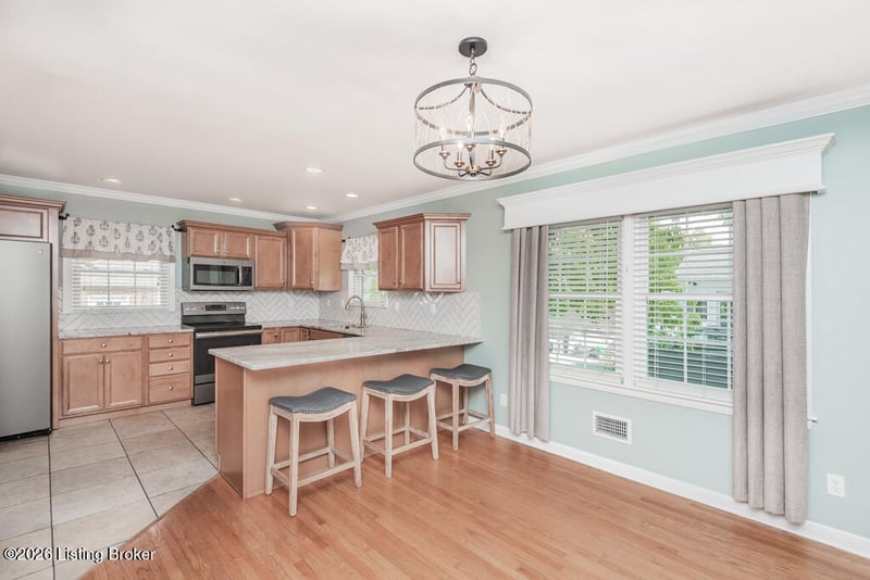 4305 Mount Vernon Rd, Louisville, KY 40220