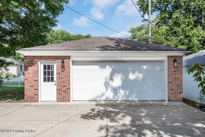 4305 Mount Vernon Rd, Louisville, KY 40220