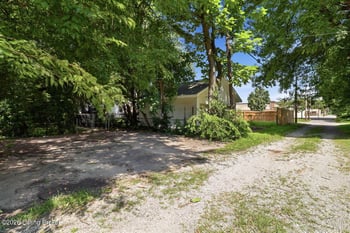 4305 S 3rd St, Louisville, KY 40214