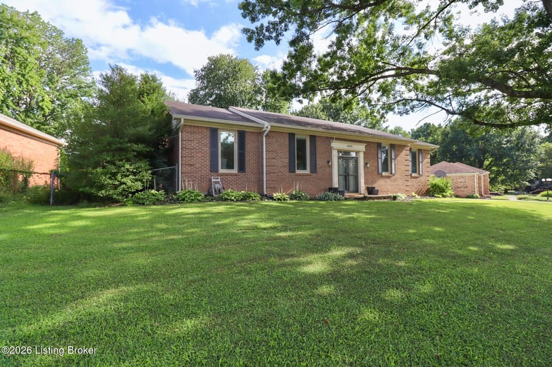 4305 Windy Oaks Rd, Louisville, KY 40241
