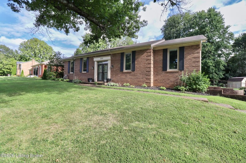 4305 Windy Oaks Rd, Louisville, KY 40241