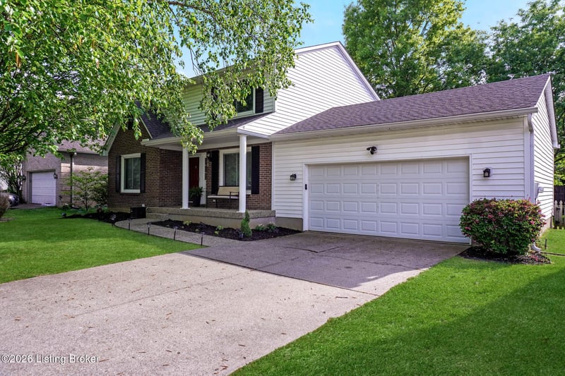 4306 Holly Tree Dr, Louisville, KY 40241