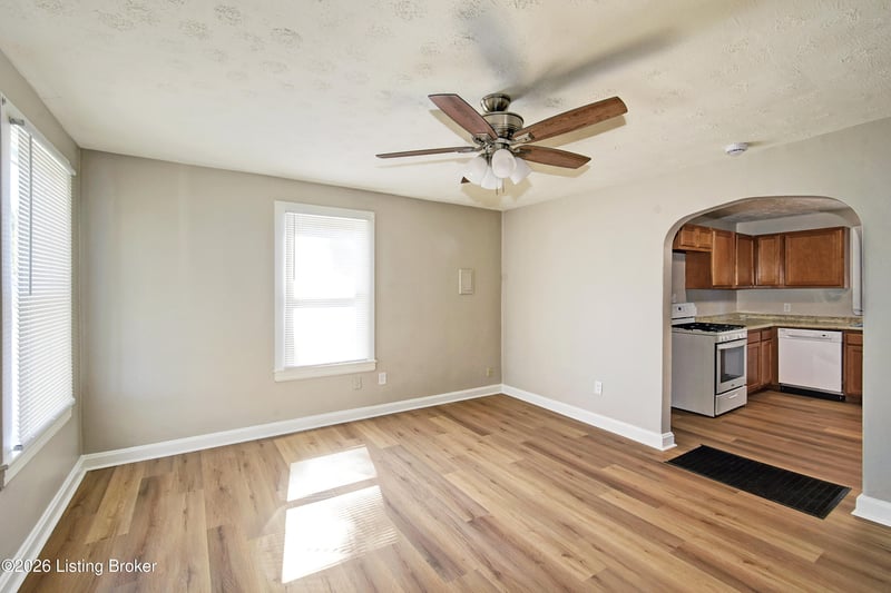 4308 Wells Dr, Louisville, KY 40258