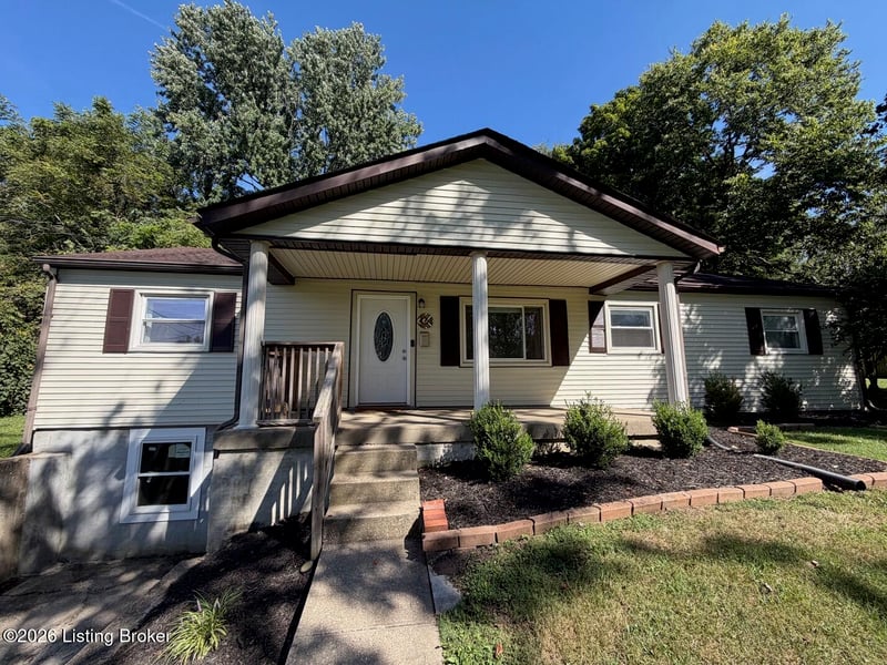 431 Cedarcrest Dr, Brandenburg, KY 40108