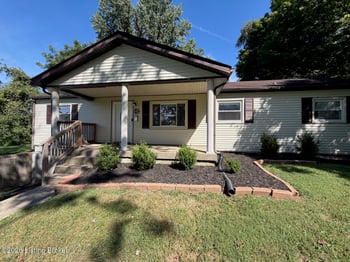 431 Cedarcrest Dr, Brandenburg, KY 40108