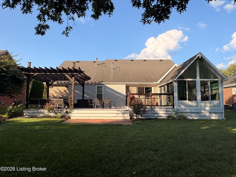 4310 Saratoga Hill Rd, Louisville, KY 40299
