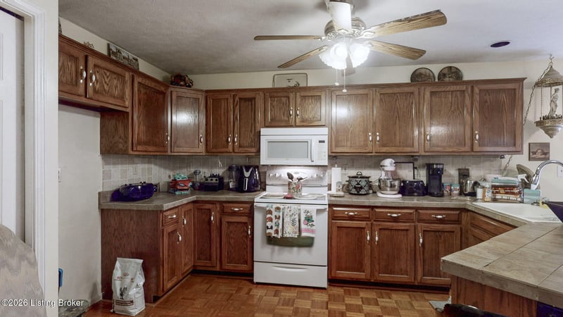 4312 Brownhurst Way, Louisville, KY 40241