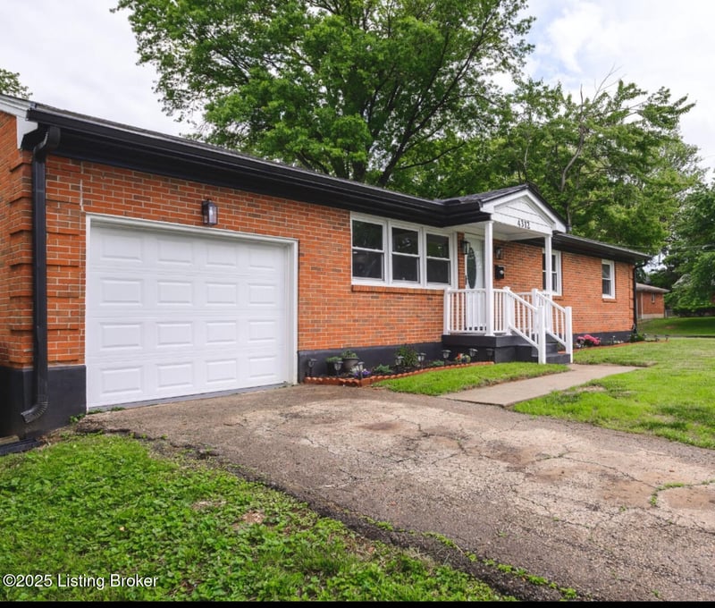 4312 Winter Garden Ct, Louisville, KY 40218