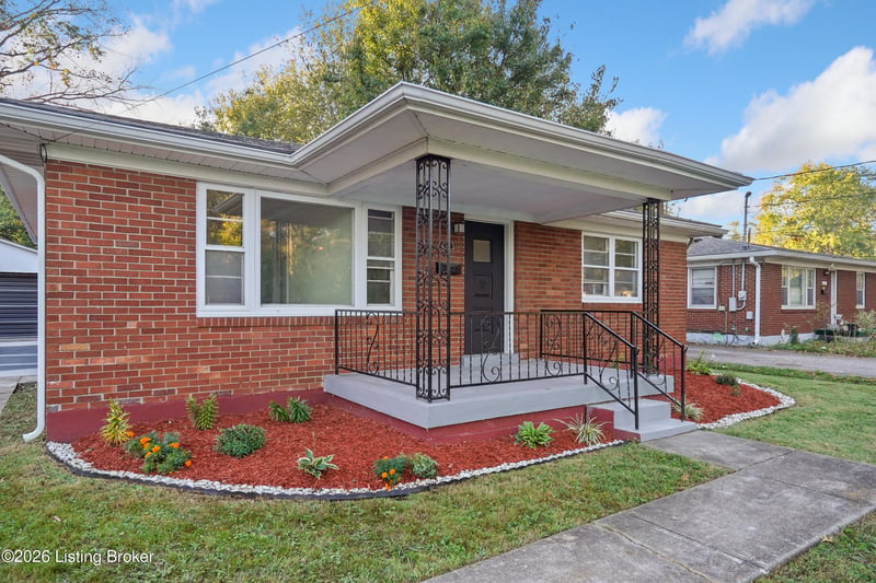 4313 Lynnview Dr, Louisville, KY 40216