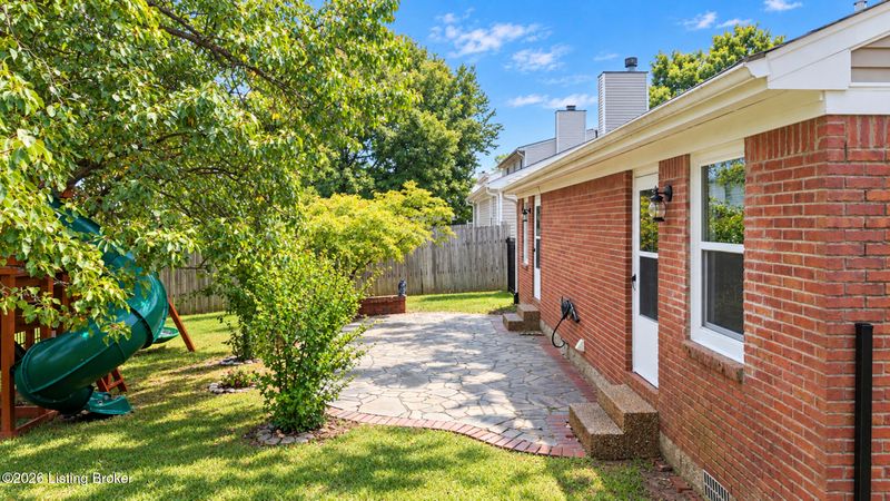 4315 Brownhurst Way, Louisville, KY 40241