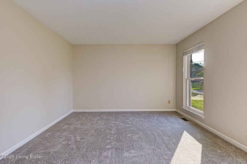4318 Cara Way, Louisville, KY 40299