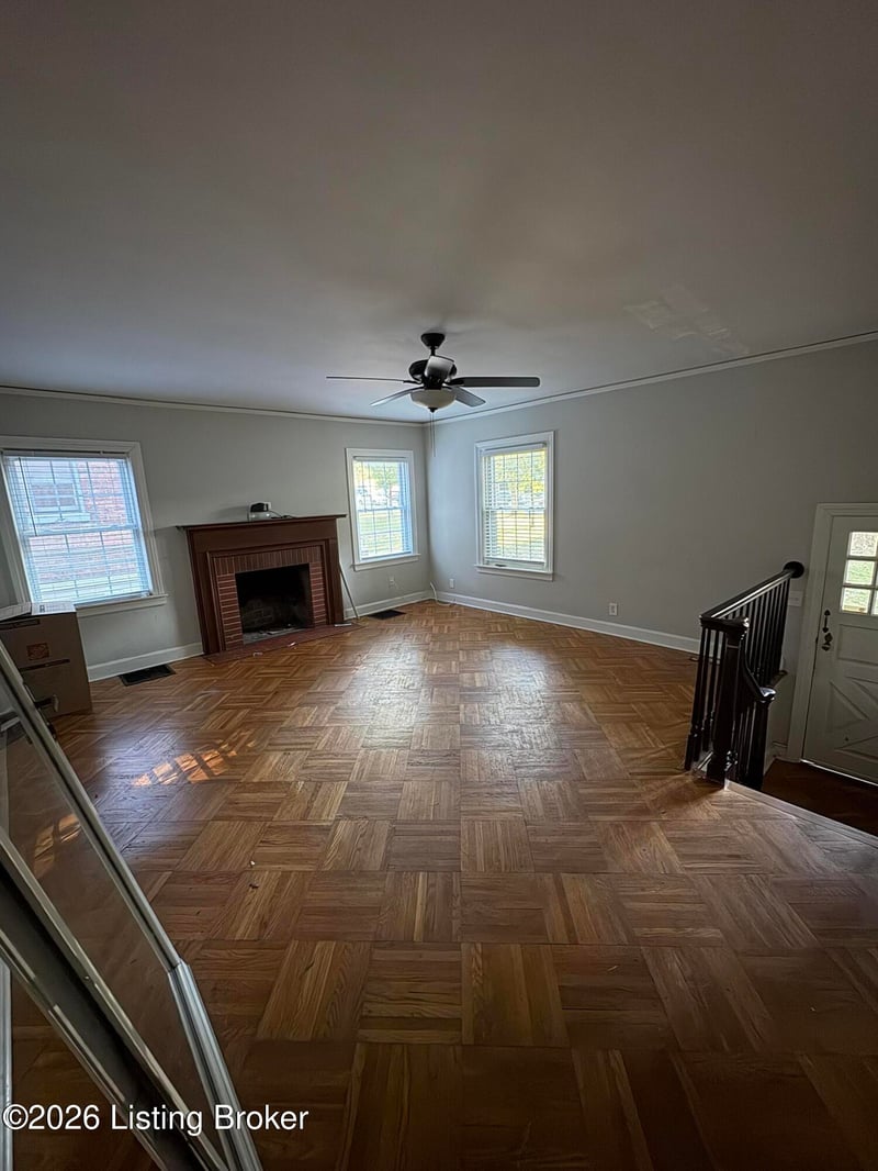 4319 Southern Pkwy, Louisville, KY 40214