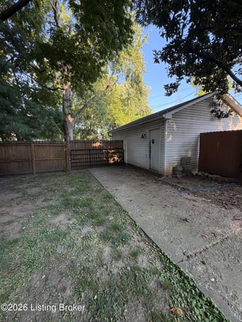 4319 Southern Pkwy, Louisville, KY 40214