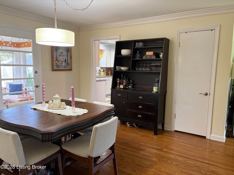 4325 Alicent Rd, Louisville, KY 40207