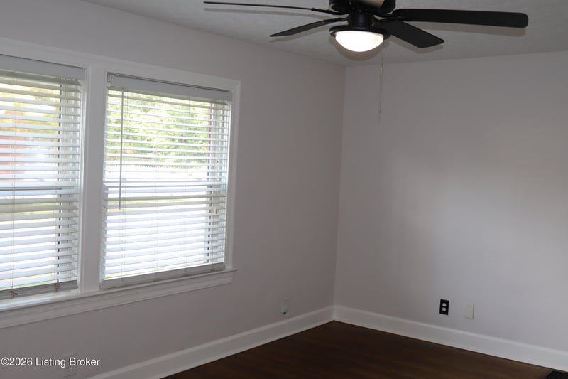4329 S 3rd St, Louisville, KY 40214