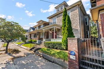 434 E Oak St, Louisville, KY 40203