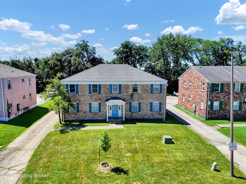 4342 Newport Rd, Louisville, KY 40218