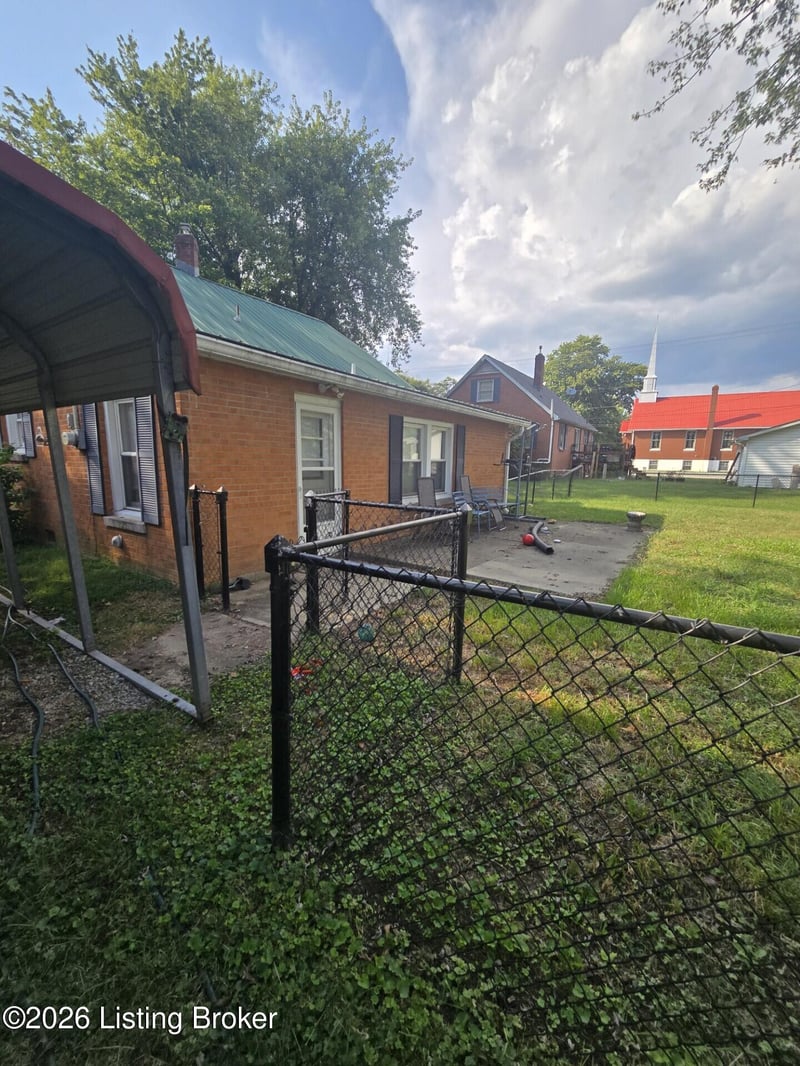 4358 S Wilson Rd, Elizabethtown, KY 42701