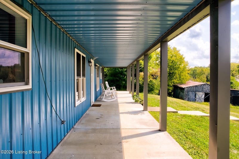 438 Hickory Ridge Rd, Waddy, KY 40076