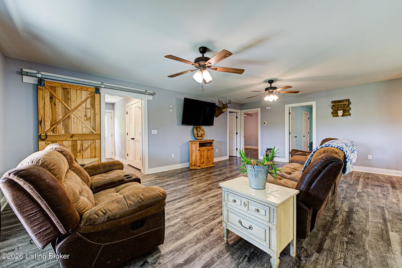 438 Hickory Ridge Rd, Waddy, KY 40076
