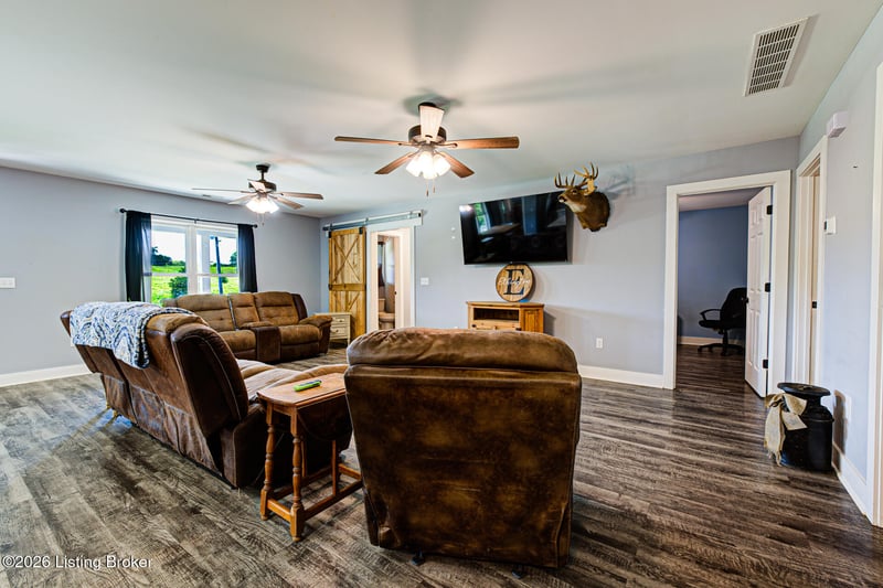 438 Hickory Ridge Rd, Waddy, KY 40076