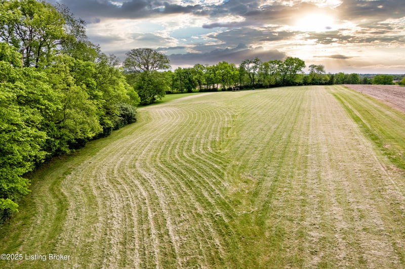 439 Clear Creek Rd, Shelbyville, KY 40065