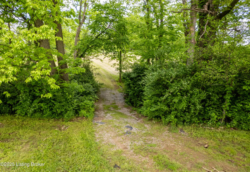 439 Clear Creek Rd, Shelbyville, KY 40065