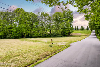 439 Clear Creek Rd, Shelbyville, KY 40065
