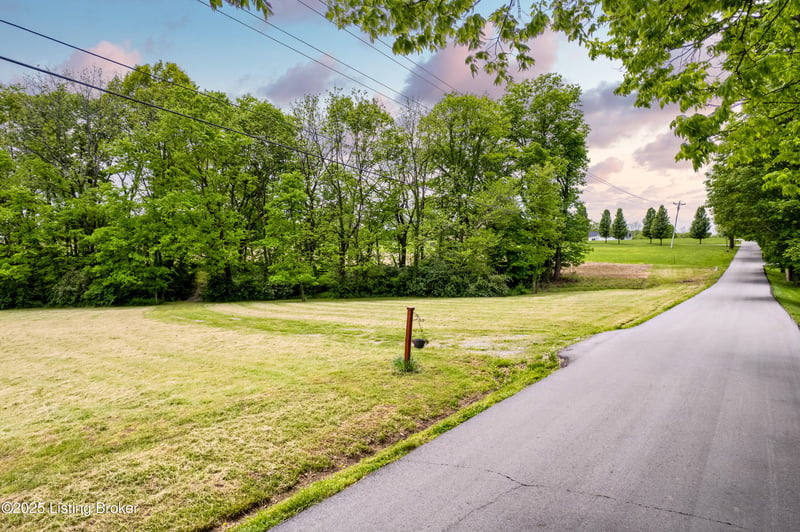 439 Clear Creek Rd, Shelbyville, KY 40065