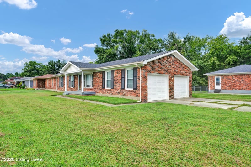 4400 Sunflower Ave, Louisville, KY 40216