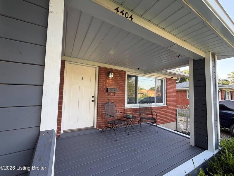4404 Charlotte Ann Dr, Louisville, KY 40216