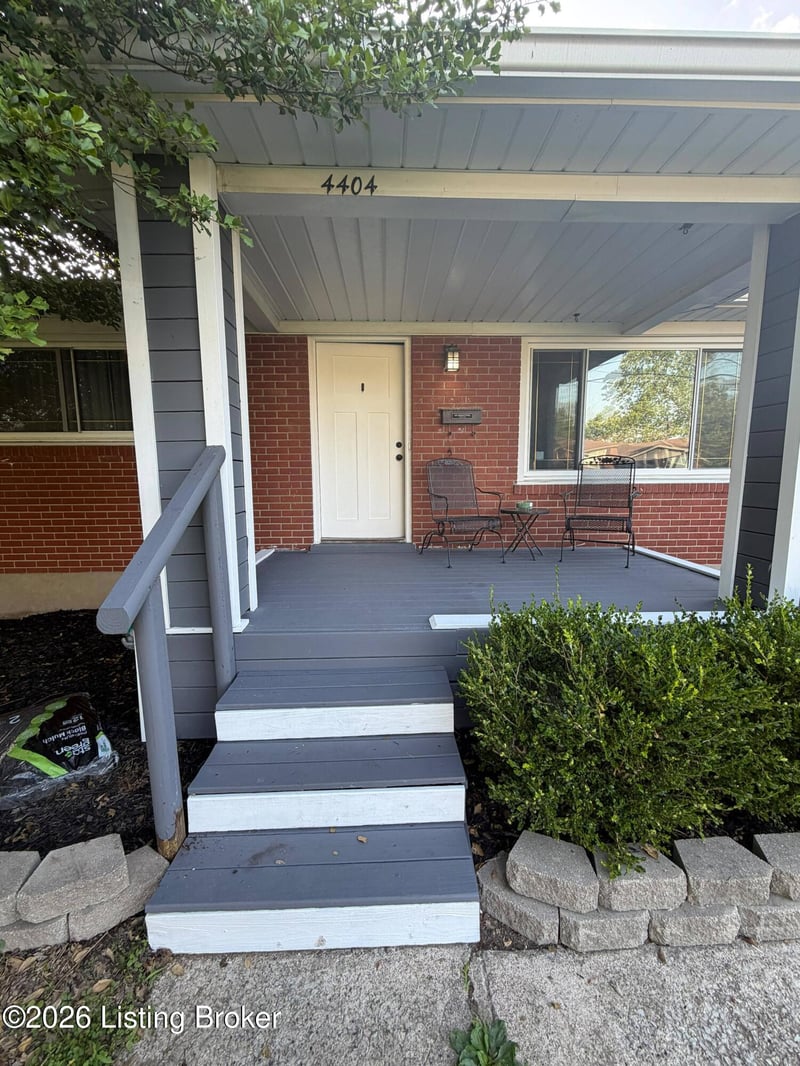 4404 Charlotte Ann Dr, Louisville, KY 40216