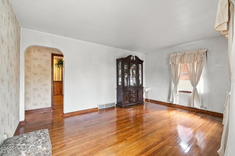 4405 Mann Ave, Louisville, KY 40215