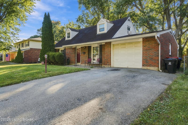 4406 Lynnbrook Dr, Louisville, KY 40220