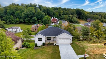 4406 Stone Wynde Dr, Louisville, KY 40272