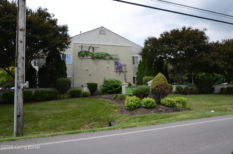 4406 Wisteria Landing Cir #202, Louisville, KY 40218