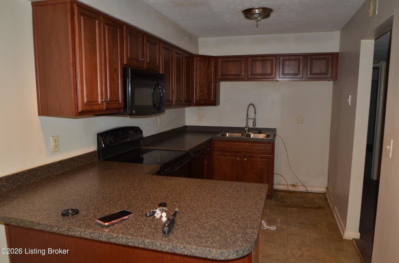 4406 Wisteria Landing Cir #202, Louisville, KY 40218