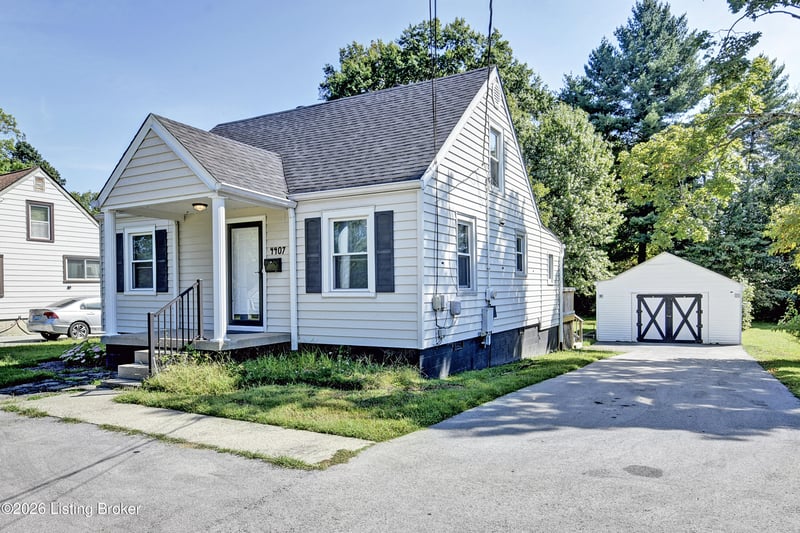 4407 Savage Dr, Louisville, KY 40216