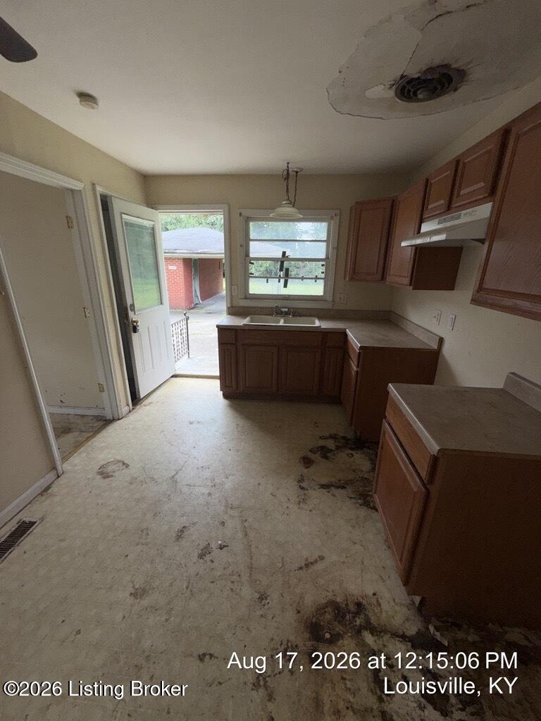 4408 Winnrose Way, Louisville, KY 40211
