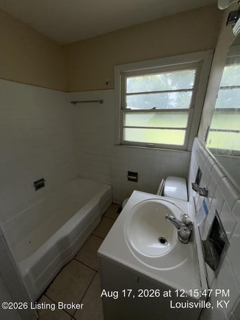 4408 Winnrose Way, Louisville, KY 40211