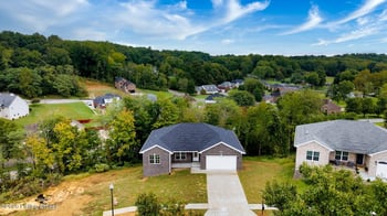 4410 Stone Wynde Dr, Louisville, KY 40272